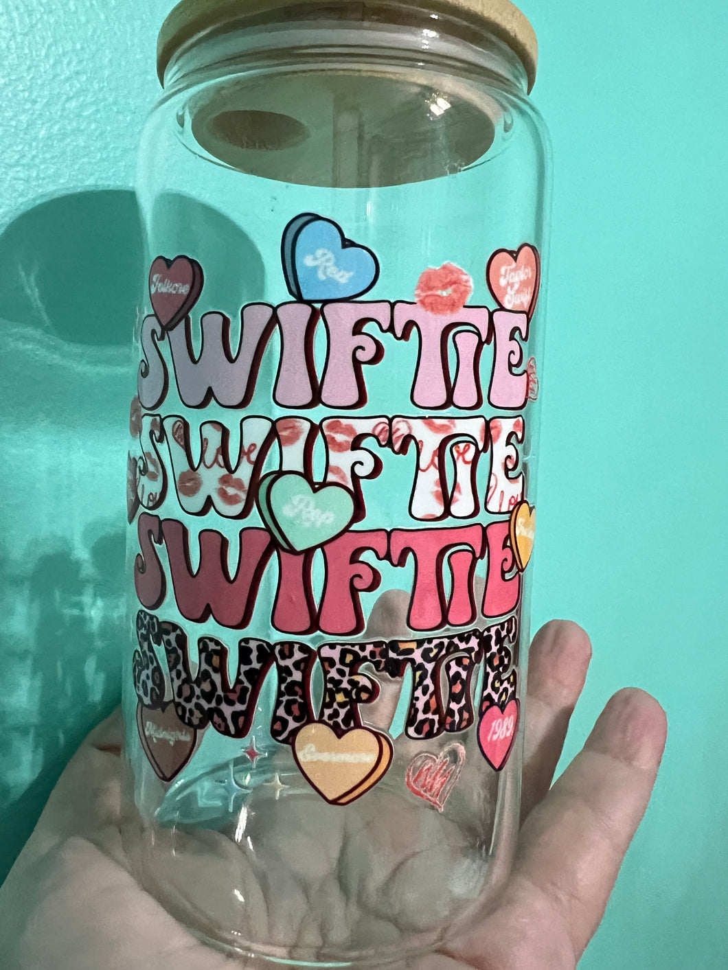 Swift Hearts Glass Can