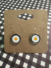 Load image into Gallery viewer, Black Daisies Stud Earrings
